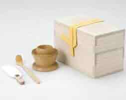 茶掃箱セット(＋茶漏斗、水茶杓、小羽箒) 美品　茶道具　送料込 Amazon.co.jp: 【茶道具】 茶掃箱セット A *茶上合*小羽箒*組小